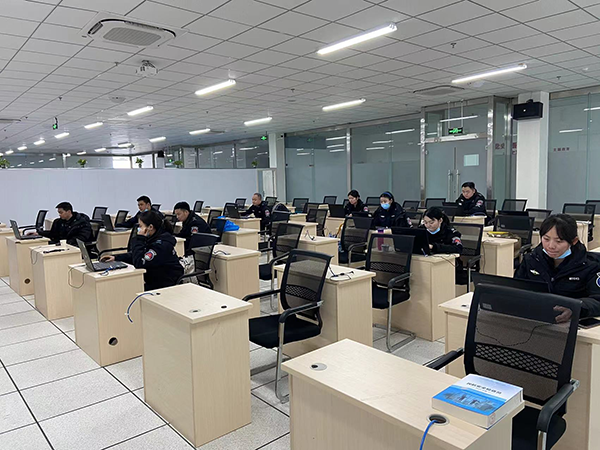 1644996732141875.png 旅檢一中隊(duì)春運(yùn)前期對(duì)煙花爆竹針對(duì)性培訓(xùn).png