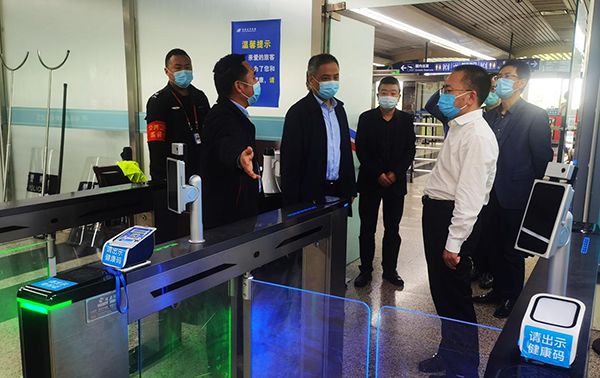 1650597187834085.png 經(jīng)開區(qū)黨工委到綿陽機場調研疫情防控工作.png